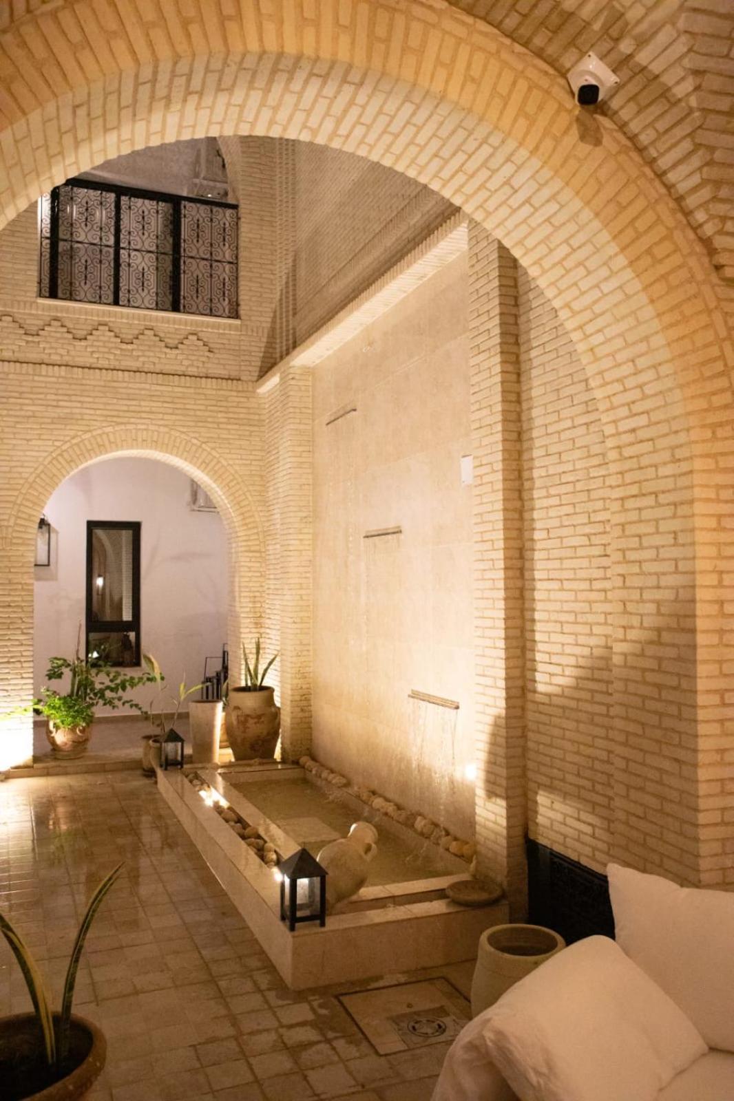 Dar Fatima Bed & Breakfast Тозьор Екстериор снимка